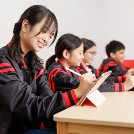 How Physics Tuition Builds Skills for Application Questions