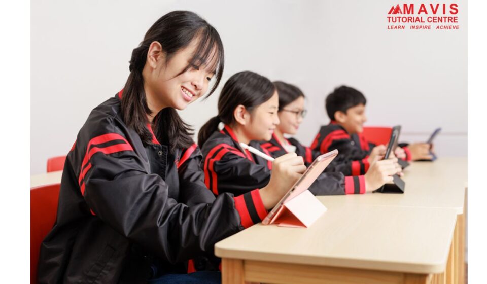 How Physics Tuition Builds Skills for Application Questions